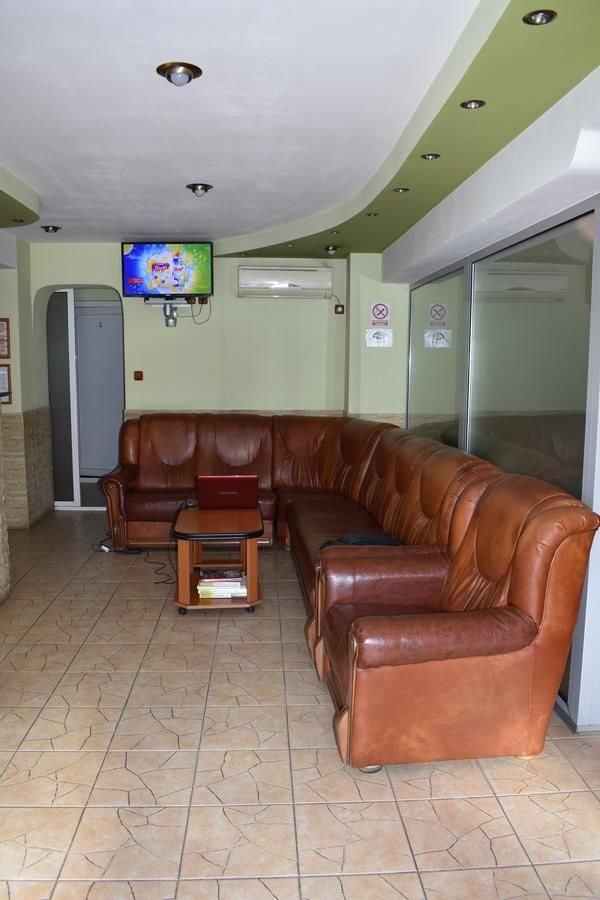 Отель Hotel Zimbru Клуж-Напока-26
