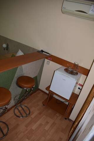 Отель Hotel Zimbru Клуж-Напока Трехместный номер-7