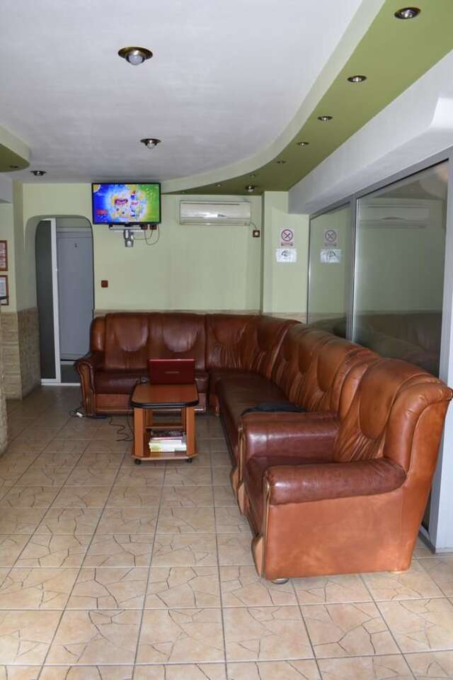 Отель Hotel Zimbru Клуж-Напока-25