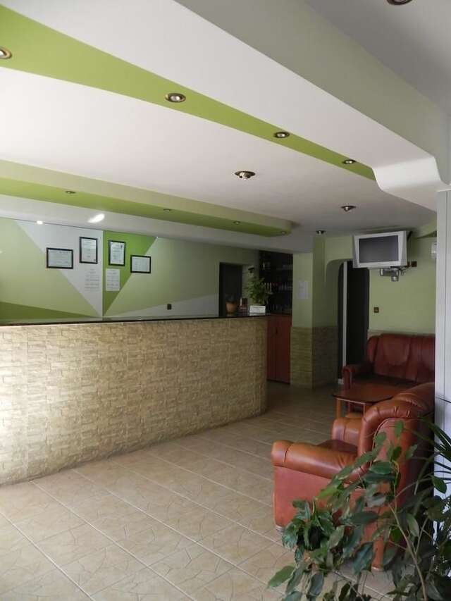 Отель Hotel Zimbru Клуж-Напока-31